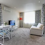 Boutique Πανσιόν 4*